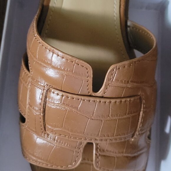 New in box Nine West Germani3 - Picture 3 of 7